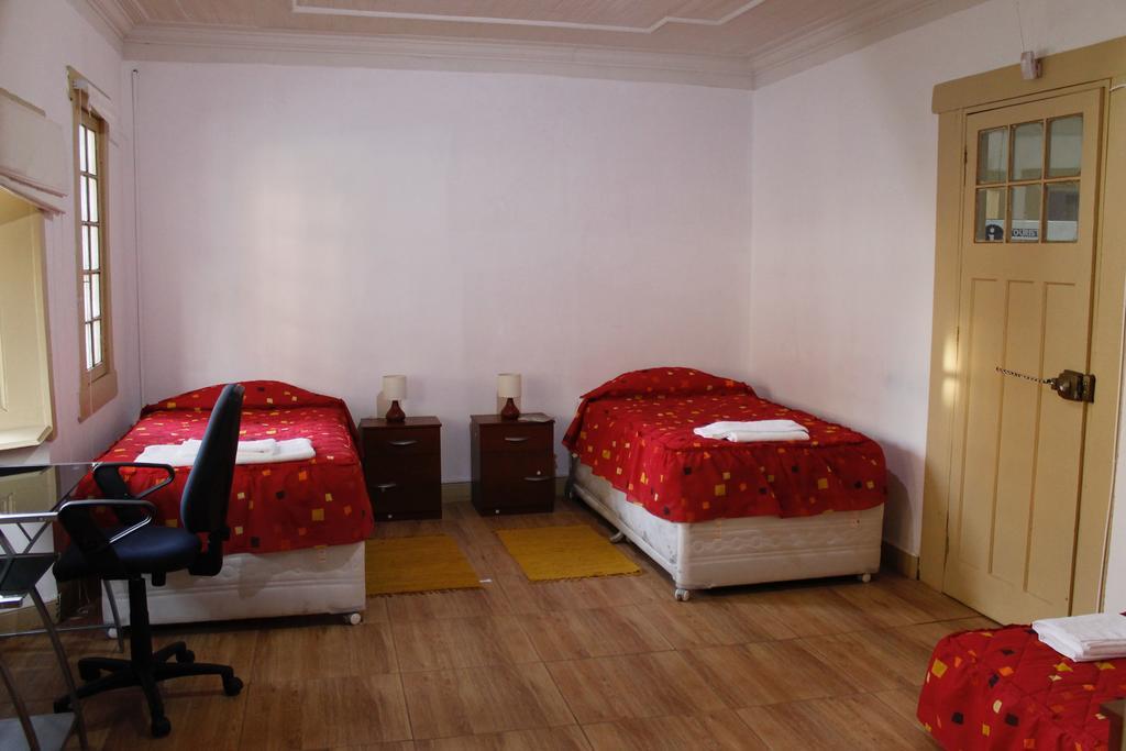 Casa De Academicos Hotel Santiago de Chile Bagian luar foto